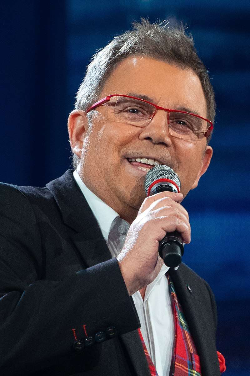 O presentador e xornalista Xosé Manuel Piñeiro, máis coñecido como 'Superpiñeiro', faleceu a pasada madrugada en Santiagoá idade de 68 anos