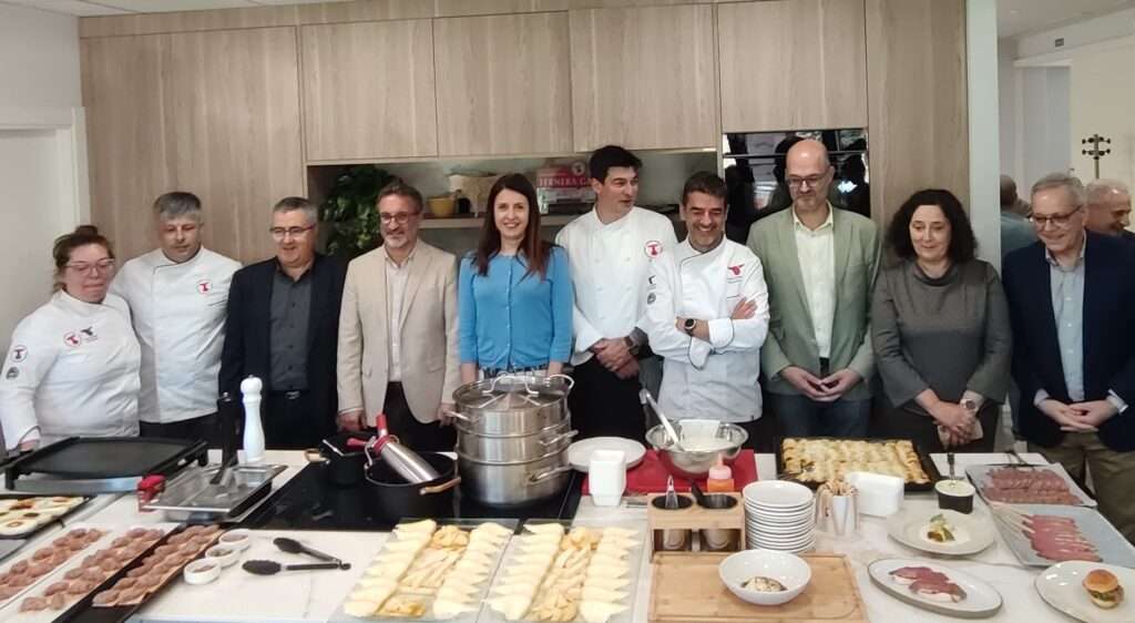 Ternera Gallega e Vaca Galega-Boi Galego, Indicacións Xeográficas Protexidas (IXP), presentaron na sede do Consello Regulador en Santiago, a terceira tempada da súa Escola de Cociña